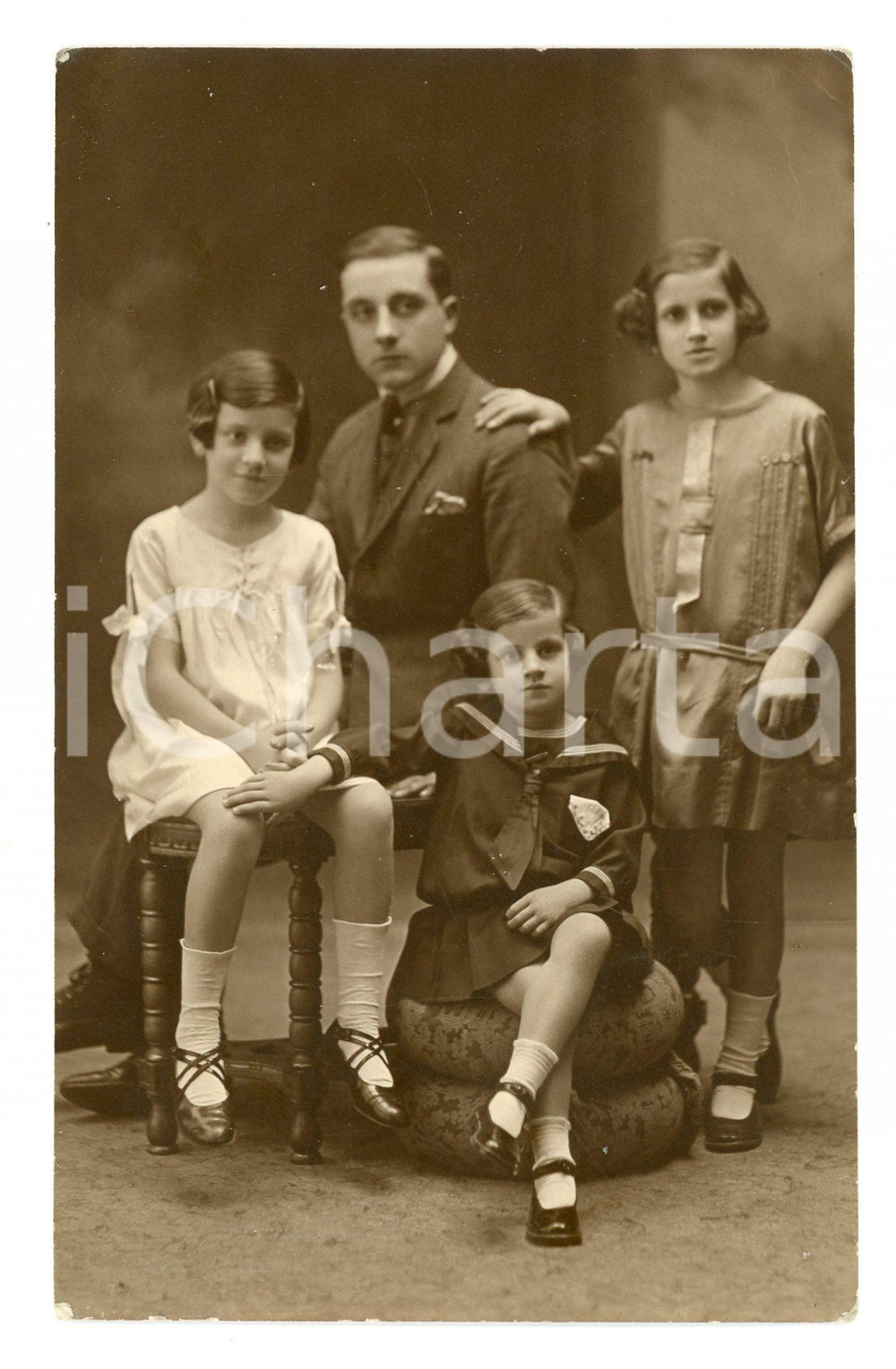 Fotografia d epoca originale 1927 BUENOS AIRES Tre sorelline con il papà  Foto di famiglia 8x13 cm 1