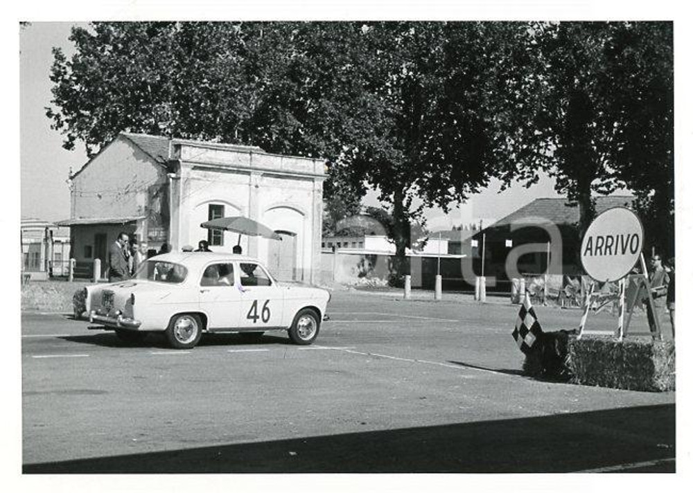 Fotografia d epoca originale 1960 ca ITALIA  RALLY Alfa Romeo Giulietta  Scuderia JOLLY CLUB Foto 18x13 1