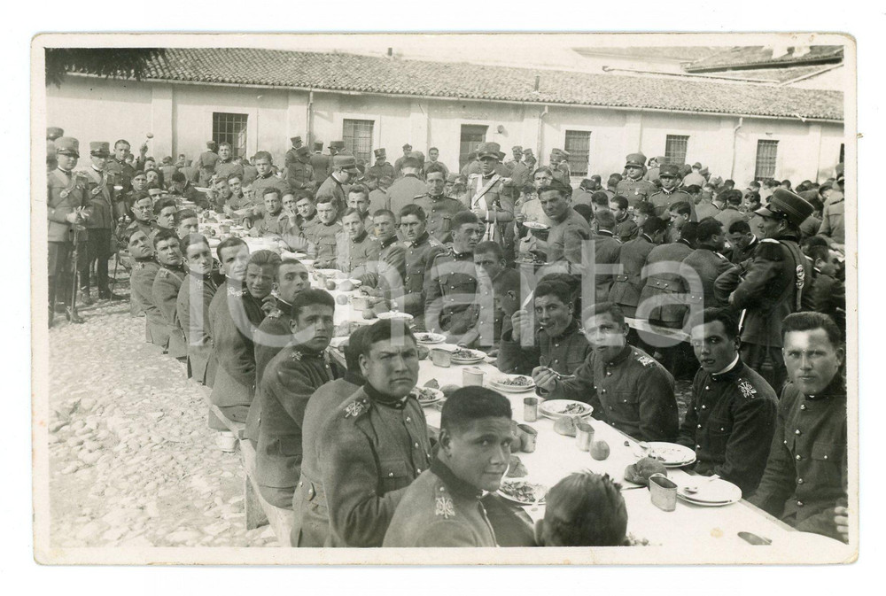 Fotografia d epoca originale 1940 ca WW2  REGIO ESERCITO Mensa degli artiglieri  Foto 14x9 cm 1