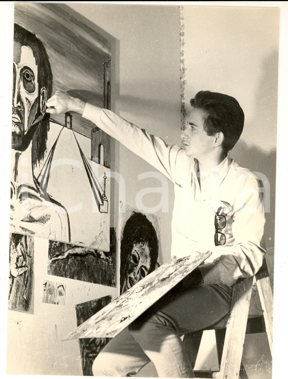 Fotografia d epoca originale 1960 ca ROMA Renzino ROSSELLINI dipinge nel suo atelier Foto 3 1