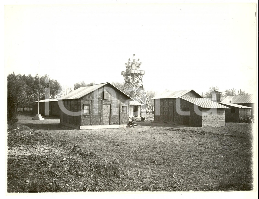 Fotografia d epoca originale 1944 RSI PAVIA TICINELLO Postazione contraerea  Interno del campo Foto 23x17 1