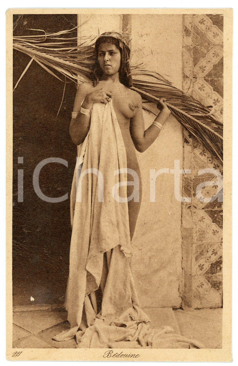 1920 ca AFRIQUE - NU ETHNIQUE Bédouine - Carte postale FP NV Cartolina d'epoca, non viaggiata.EDITORE: Editeurs L. & L. CONDIZIONI:FAIR/discreto Piegature agli angoliFORMATO: 9x14 cm originale e autentica 1