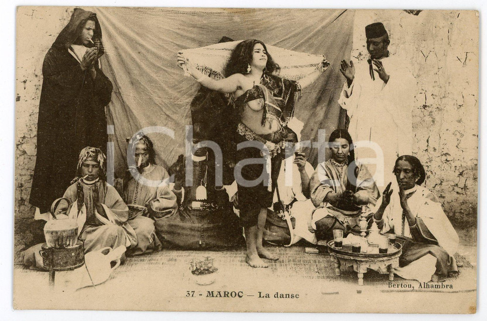 1935 ca MAROC La danse du ventre ETHNIC NUDE Carte postale FP NV Cartolina d'epoca, non viaggiata ma con testo manoscritto al verso.FOTOGRAFO: Bertou - Alhambra CONDIZIONI:GOOD/buonoFORMATO: 13x9 cm originale e autentica 1