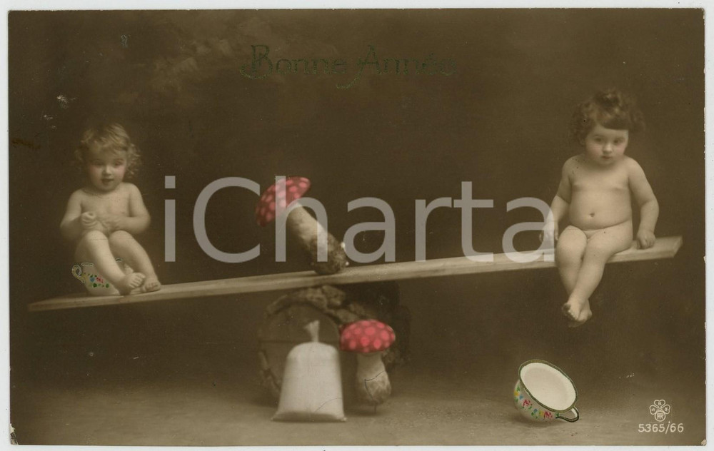 1910 ca BONNE ANNEE Enfants sur balançoire avec champignons - Carte postale FP  Cartolina postale d'epoca, viaggiata. CONDIZIONI:FAIR/discreto Lievi smussature agli angoliFORMATO: 13x8 cm originale e autentica 1