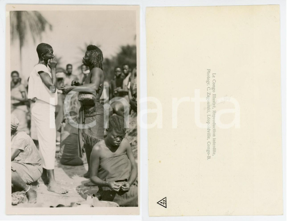 1930 ca C. ZAGOURSKI «Le Congo Illustré» Discussione al villaggio - Foto 9x14 cm  Fotografia seriale, originale d'epoca, appartenente alla serie «Le Congo Illustré» del fotografo Casimir Zagourski (Léopoldville). CONDIZIONI:FAIR/discreto lievi piegature angolariFORMATO: 9x14 cm originale e autentica 1