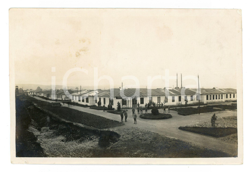 1915 ca WW1 - AUSTRIA Hart bei Amstetten POW concentration camp - Photo 14x10 cm  Fotografia d'epoca. CONDIZIONI:POOR/danneggiato piegatura all'angolo inferiore sinistro, brunitureFORMATO: 14x10 cm originale e autentica 1