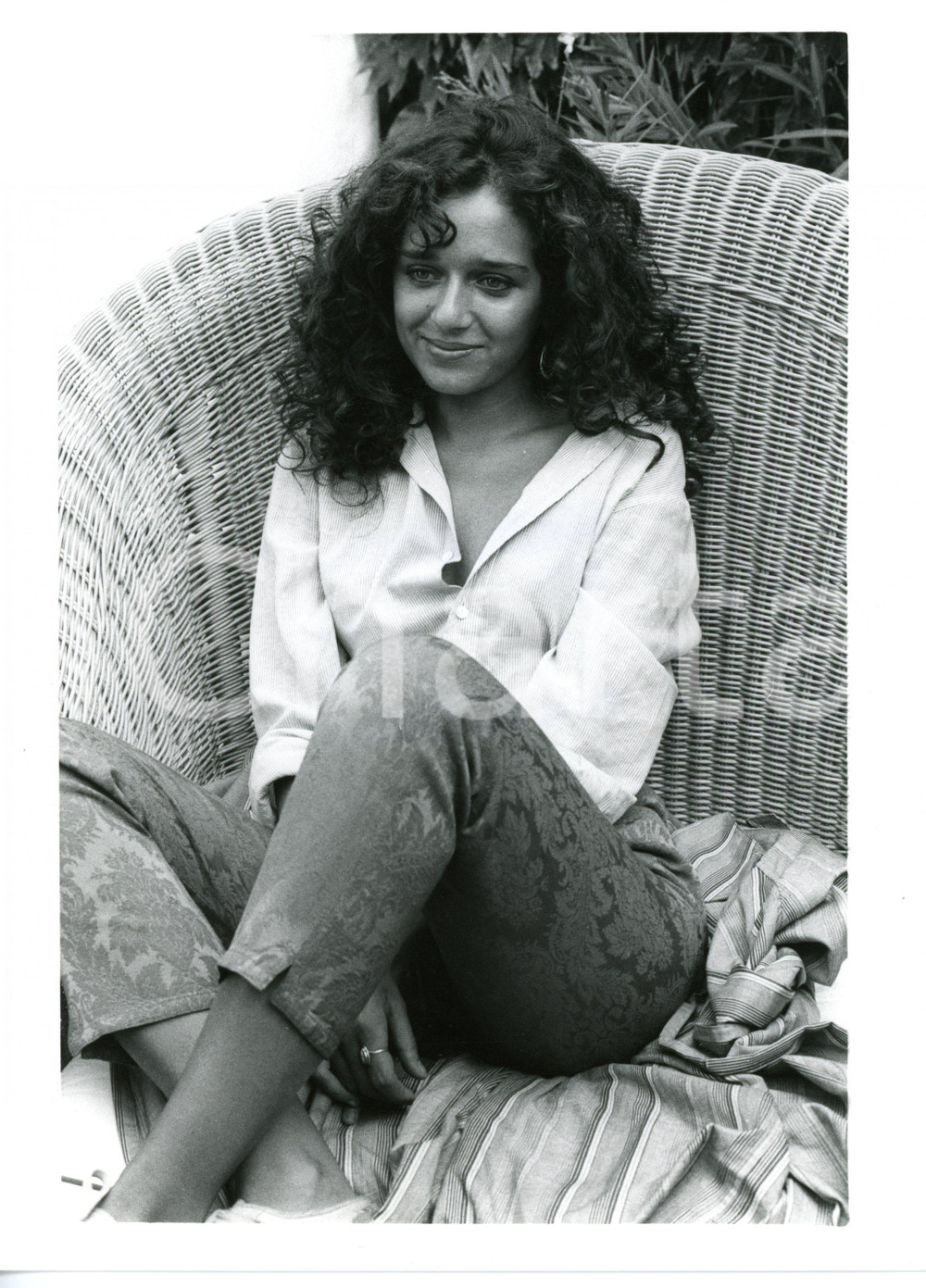 1986 VENEZIA Mostra del Cinema - Ritratto Valeria GOLINO (6) Foto VINTAGE 18x24 Fotografia di agenzia. CONDIZIONI: GFORMATO: 18x24 cm  originale e autentica 1