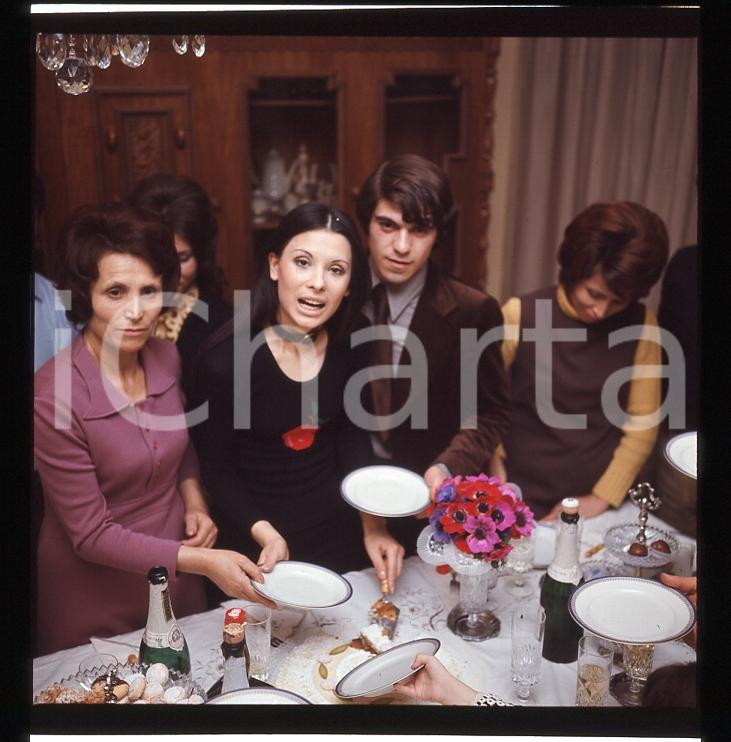 Fotografia d epoca originale 6X6cm NEGATIVO ORIGINALE  1970ca COSTUME Rosanna FRATELLO Pino CAPPELLANO 1 1