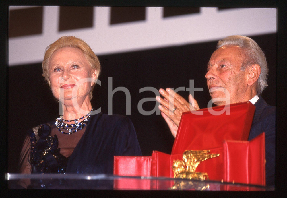 Fotografia d epoca originale 35mm vintage slide 1996 VENEZIA Michèle MORGAN Gian Luigi RONDI  LEONE D ORO 4 1