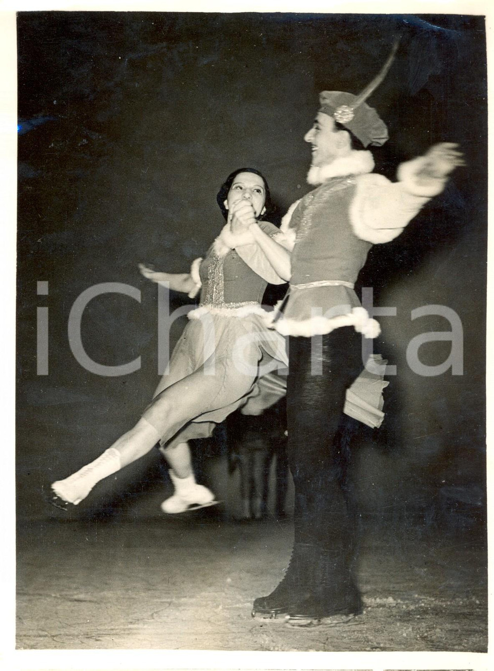 Fotografia d epoca originale 1937 LONDON COVENT GARDEN Pattinaggio Pierre BRUNET Andrée JOLY Opera House 1