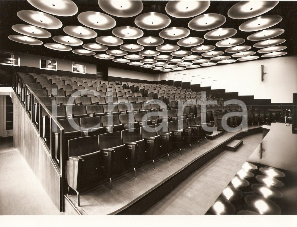 Fotografia d epoca originale 1950 ca Università di PAVIA Un aula di chimica FOTO ARTISTICA CHIOLINI 3 1