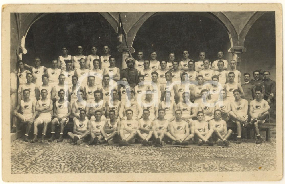 Fotografia d epoca originale 1915 ca REGIO ESERCITO Squadra sportiva 78° Reggimento Lupi di Toscana  Foto 1