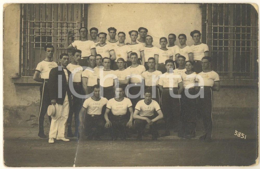 Fotografia d epoca originale 1920 ca VENEZIA MESTRE  SPES MESTRE Ginnastica  Squadra Foto DANNEGGIATA 14x9 1