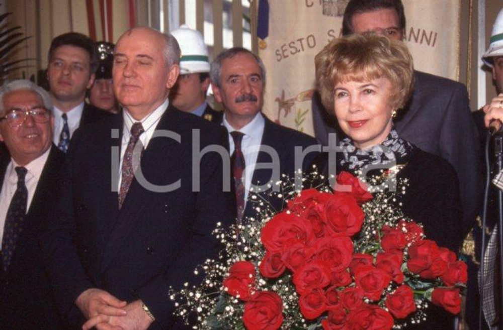 Fotografia d epoca originale 35mm vintage slide 1995 SESTO SAN GIOVANNI Michail GORBACHEV Raissa 32 1