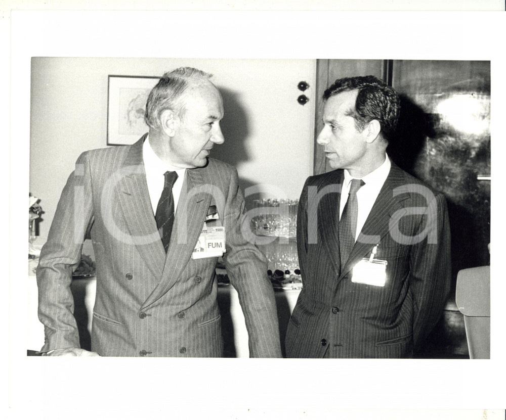 1986 MILANO Comitato Agenti di Cambio - Ettore FUMAGALLI Luigi TOSATO Foto  Fotografia di agenzia. CONDIZIONI:GOOD/buonoFORMATO: 17x24 originale e autentica 1