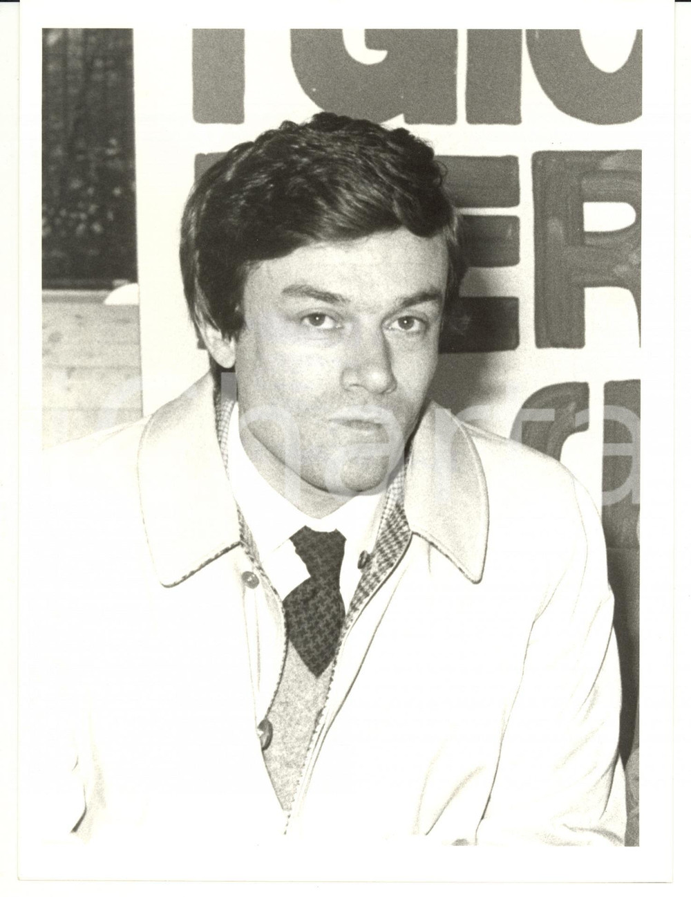 1985 ca MILANO Convegno DC - Ritratto di Massimo GORLA Foto 18x24 cm Fotografia d'epoca. CONDIZIONI: GFORMATO: 18x24 cm  originale e autentica 1