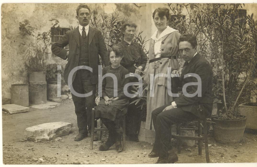 Fotografia d epoca originale 1920 ca SAN PIETRO AL NATISONE UD Famiglia in dimora di campagna Foto 1 1