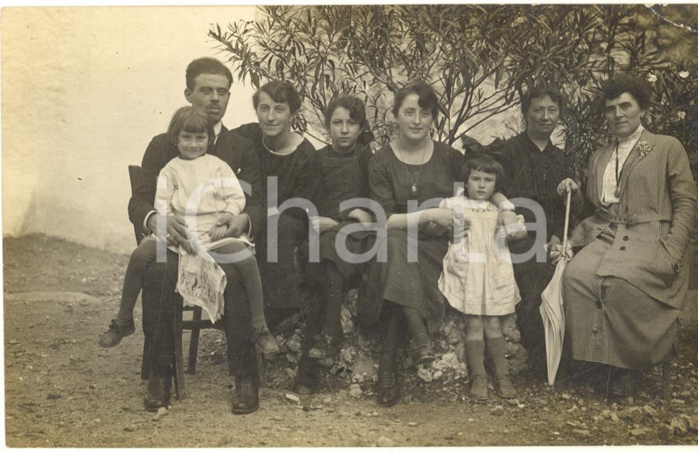 Fotografia d epoca originale 1920 ca SAN PIETRO AL NATISONE UD Famiglia in dimora di campagna Foto 3 1