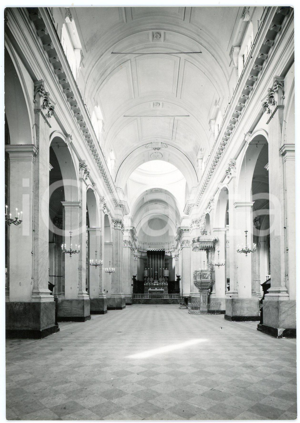 Cartolina originale da collezione 1957 RIPOSTO CT Navata Centrale della Basilica di San Pietro Cartolina FG VG 1