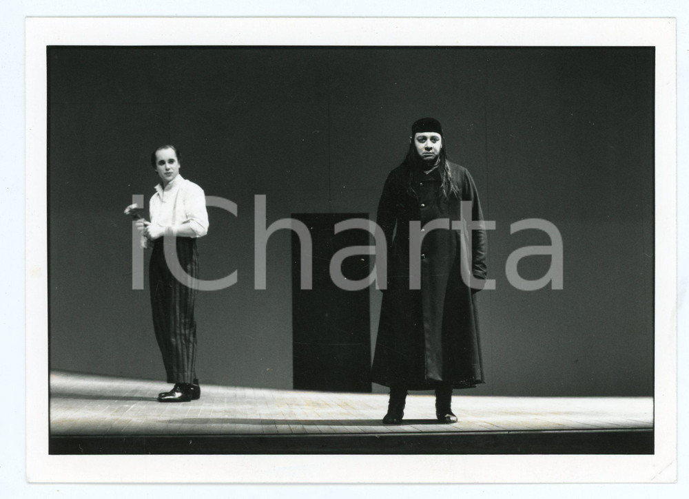 1994 TEATRO Jean-François SIVADIER Hervé PIERRE in "Faust" - Foto 17x12 cm Fotografia di agenzia. CONDIZIONI:GOOD/buonoFORMATO: 17x12 cm originale e autentica 1