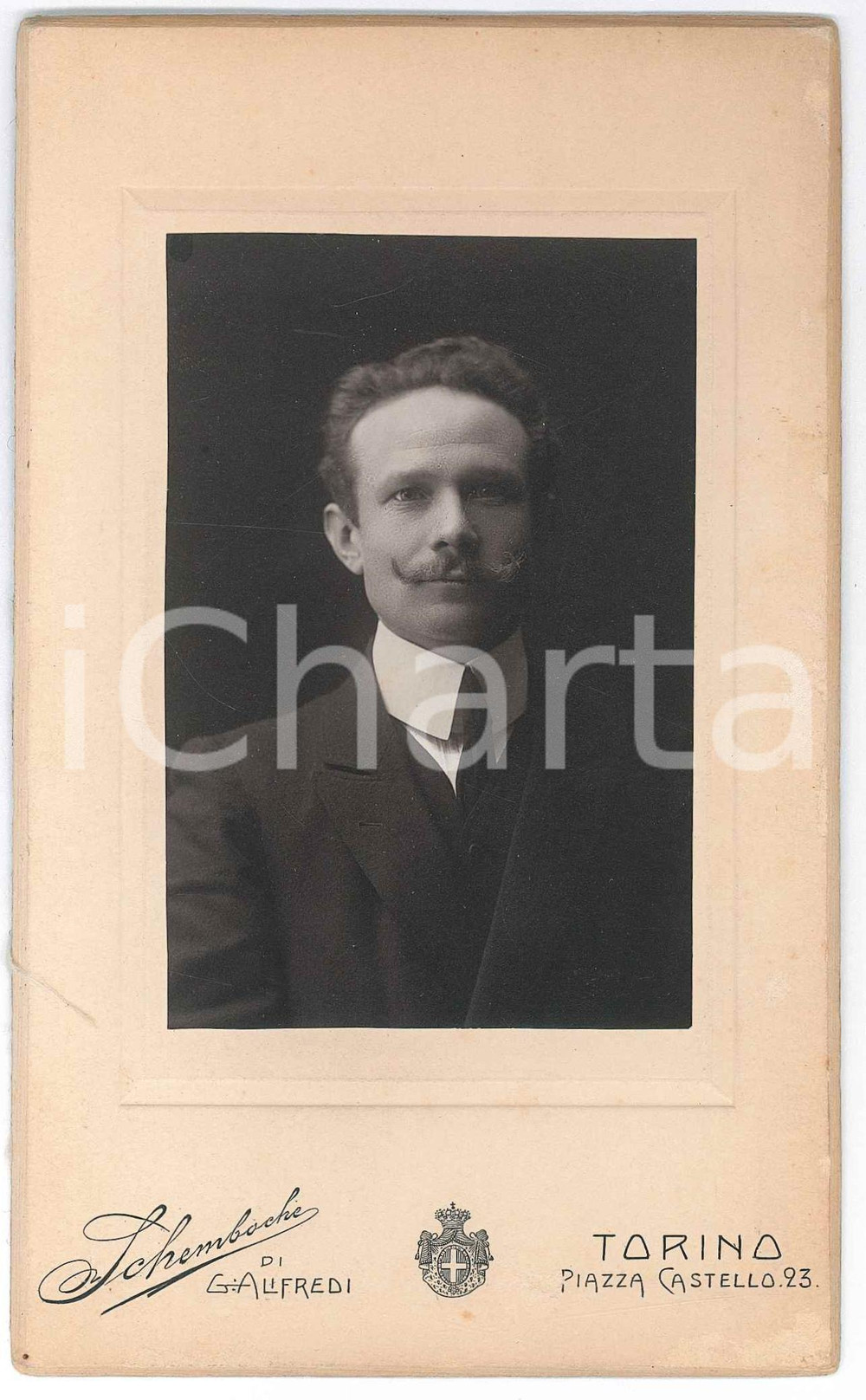 1910 ca TORINO Ritratto di Archimede GISONI *Foto SCHEMBOCHE 10x17 cm  Fotografia d'epoca, su cartoncino rigido.Didascalia al verso.FOTOGRAFO: Schemboche - Torino, piazza Castello 23  CONDIZIONI:GOOD/buono ma residui di colla al versoFORMATO: 10x17 cm originale e autentica 1