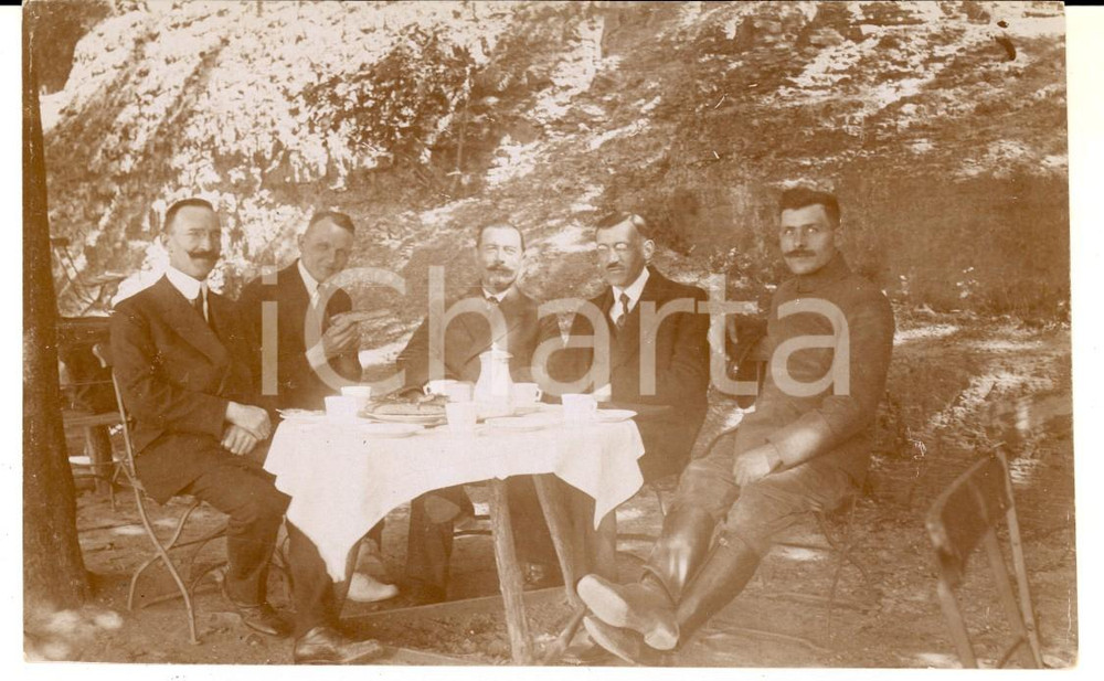 Fotografia d epoca originale 1910 ca SCHWEINFURT Uomini della famiglia SACHS in giardino Foto VINTAGE 1