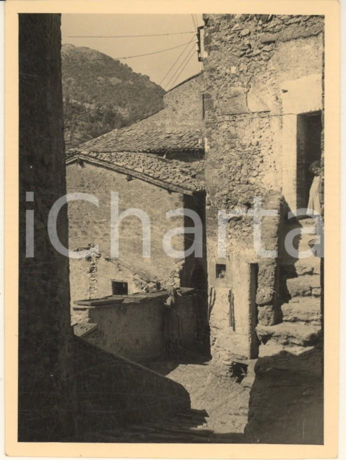 Fotografia d epoca originale 1960 ca ANTICOLI CORRADO RM Scorcio panoramico con bambina Foto 1