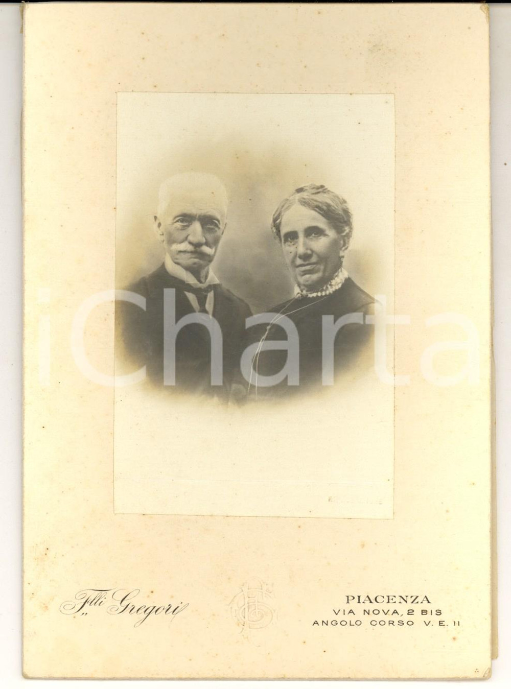 Fotografia d epoca originale 1900 ca PIACENZA Coppia di anziani sposi Foto F.lli GREGORI 11x16 1