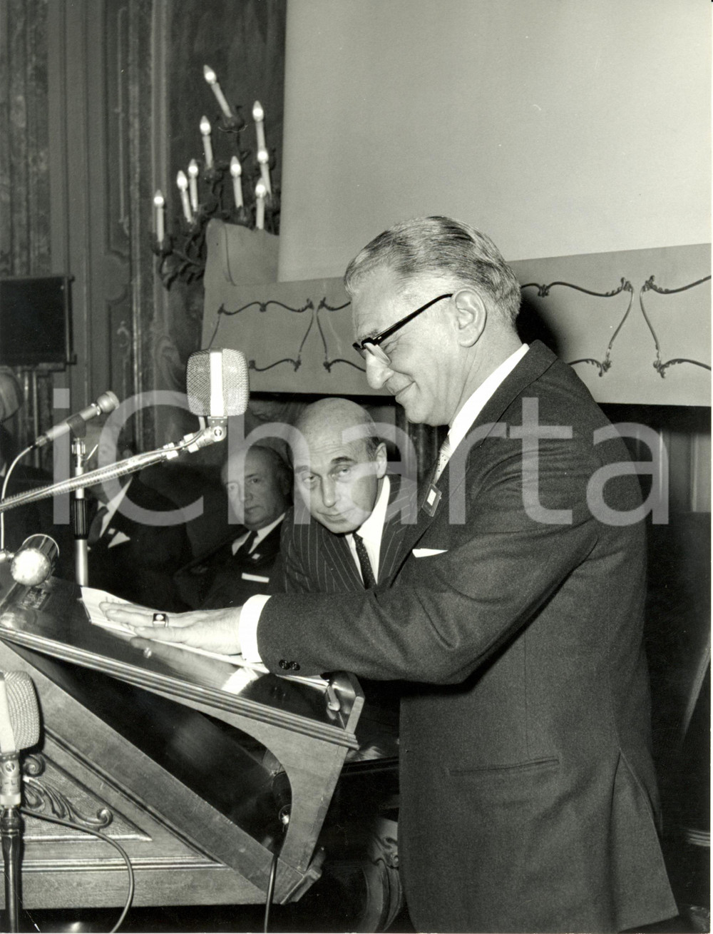 Fotografia d epoca originale 1969 MILANO Fondazione CARLO ERBA Convegno INISM Umberto COZZOLINI Foto 1