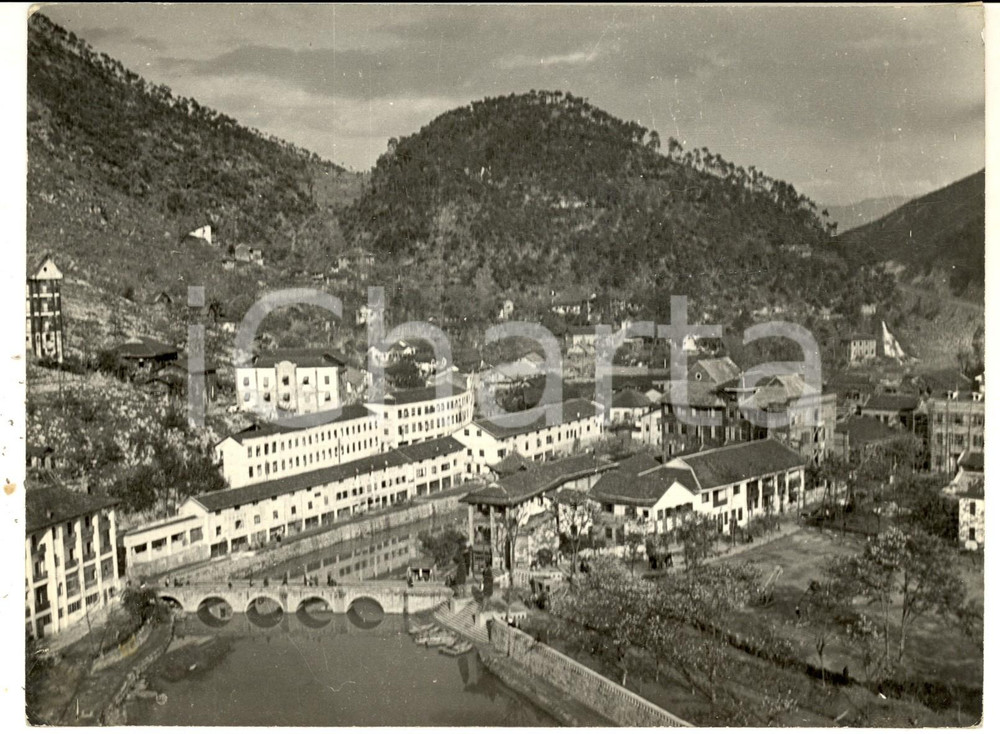 Fotografia d epoca originale 1950 ca CHONGQING CHINA Workers  Sanatorium in South Hot Spring Photo 20x14 1