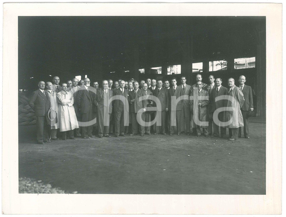 Fotografia d epoca originale 1948 LECCO Acciaieria CALEOTTO Dirigenti e impiegati  Foto gruppo 24x18 1