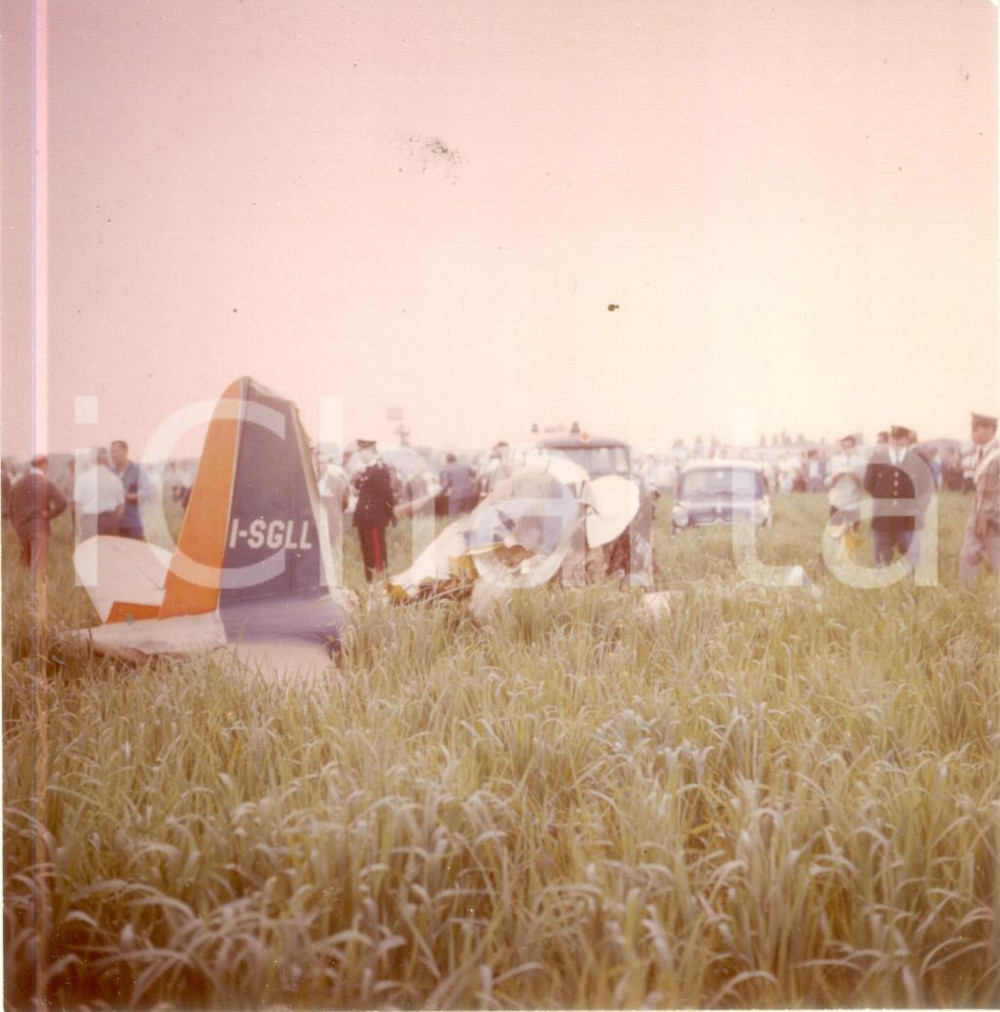 Fotografia d epoca originale 1966 BRESSO Aereo ISGLL di Rinaldo MALASPINA distrutto nell incidente Foto 2 1