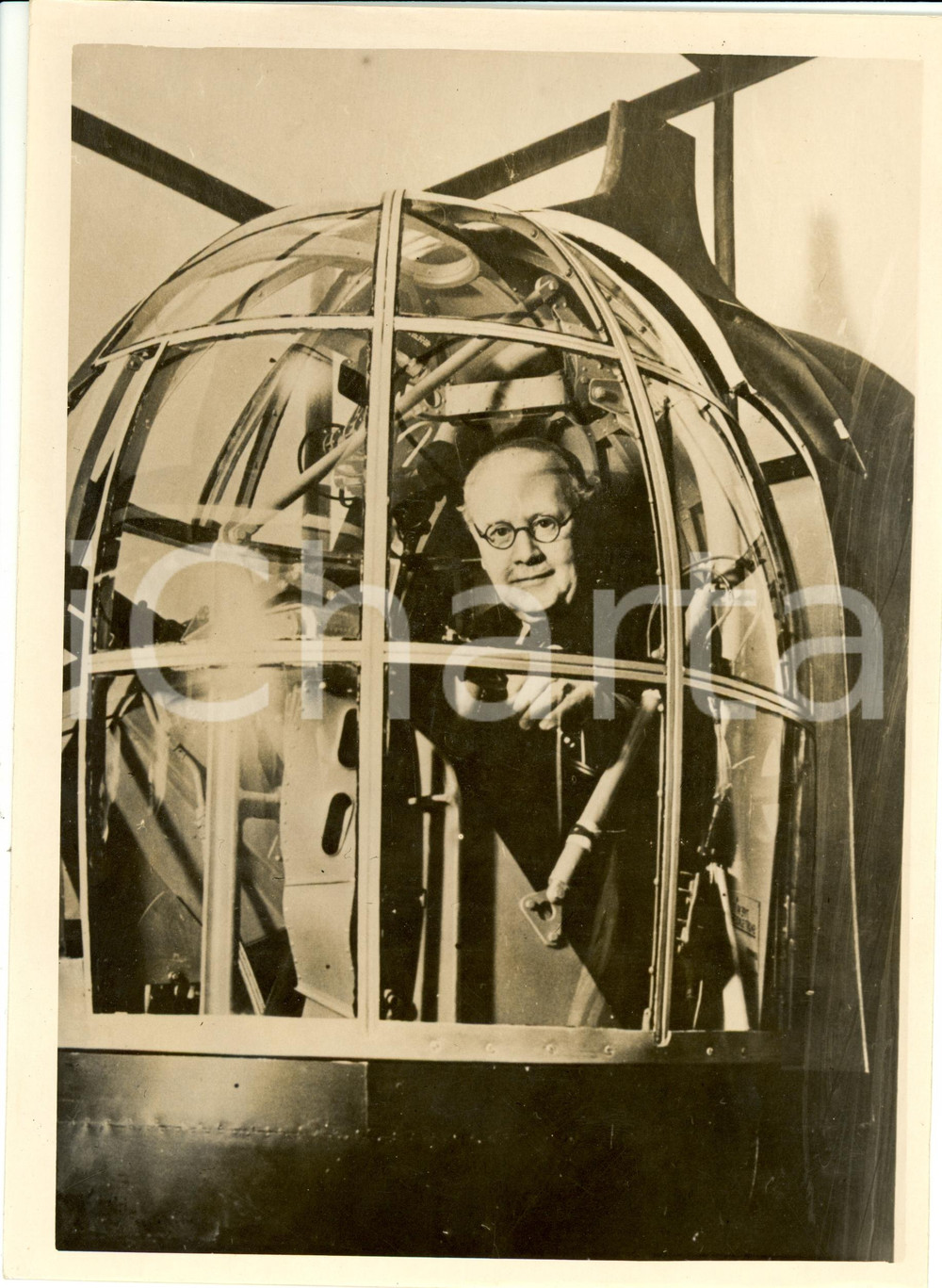 Fotografia d epoca originale 1939 LONDON Howard KINGSLEY WOOD Ministro ispeziona elicottero militare Foto 1
