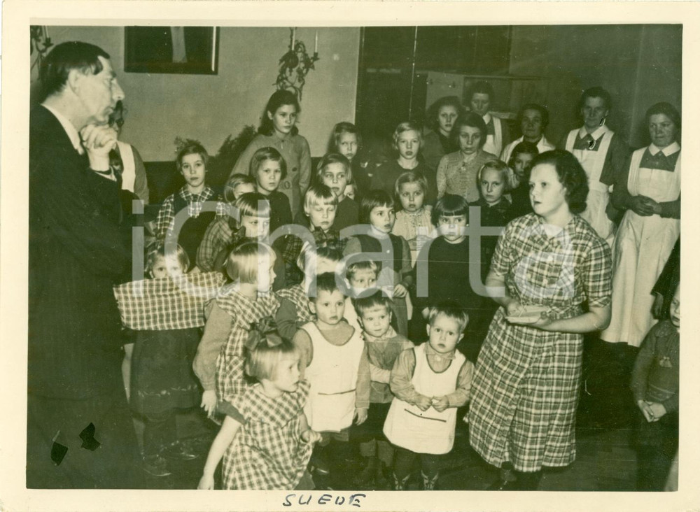 Fotografia d epoca originale 1940 STOCKHOLM WWII Principe Guglielmo di SVEZIA  Rifugio bambini sfollati 2 1