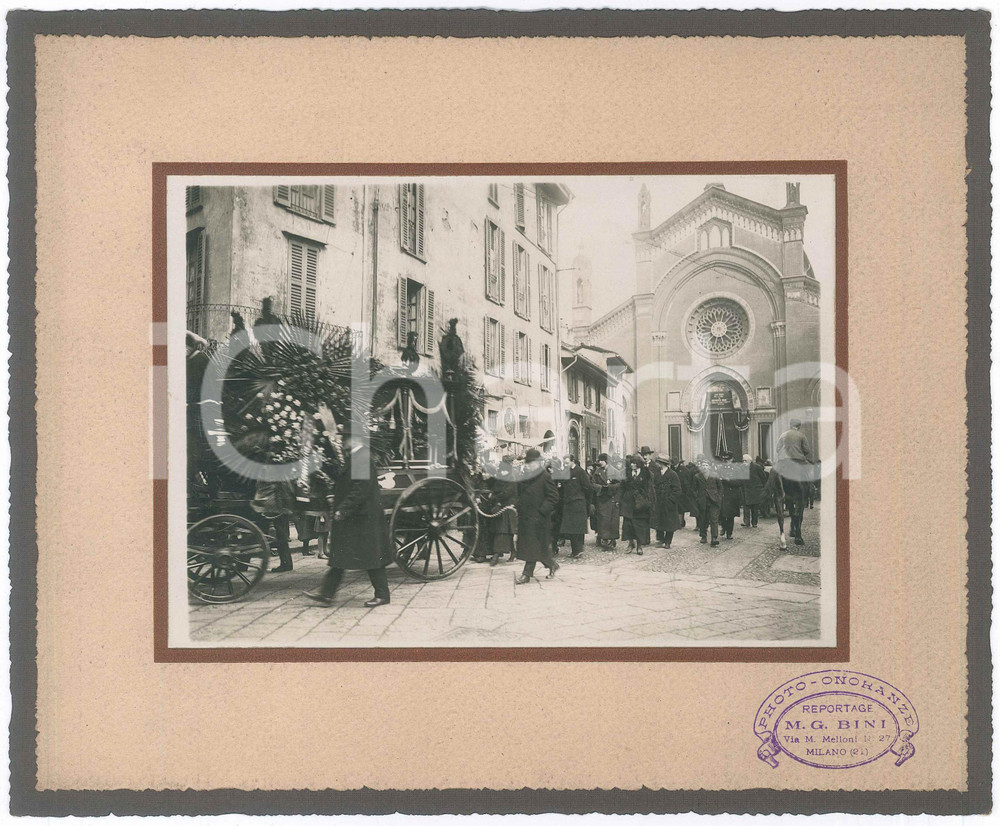 Fotografia d epoca originale 1915 ca MILANO S. Maria del Carmine  Funerali Ernesto ORSI 2 Foto BINI 1