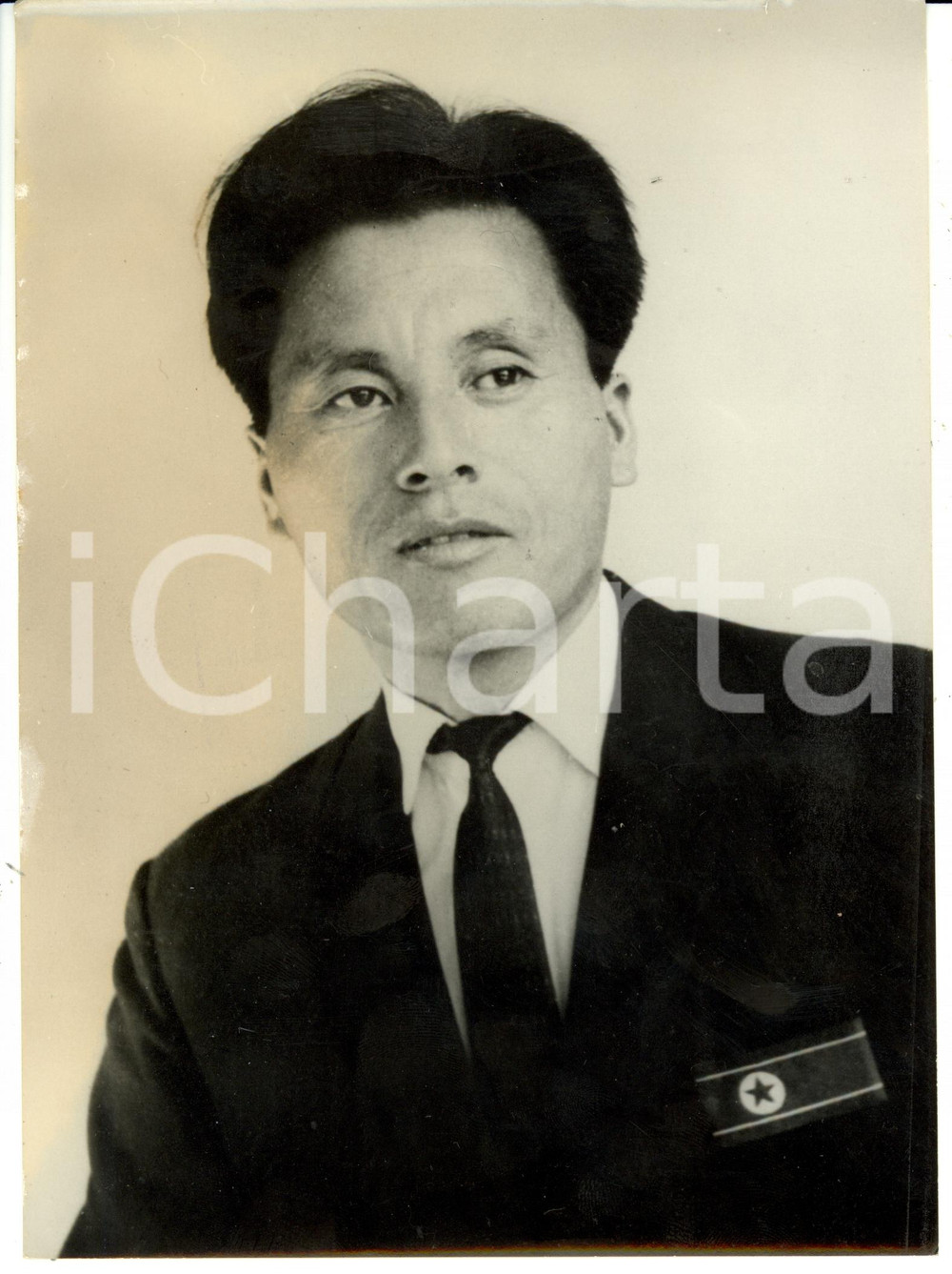 Fotografia d epoca originale 1968 COREA DEL NORD Nazionale calcio Ritratto Yun SEUN CHUL dirigente FOTO 1