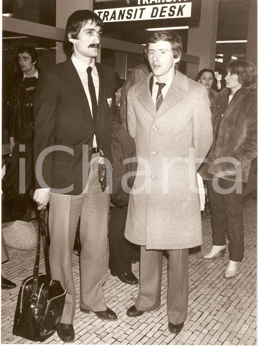Fotografia d epoca originale 1970 ca JUGOSLAVIA Calcio STELLA ROSSA Zdravko BOROVNICA Vladimir PETROVIC Foto 1