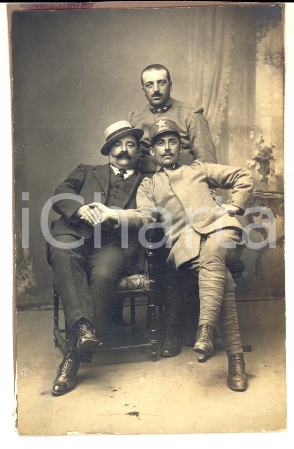 Fotografia d epoca originale 1910 ca REGIO ESERCITO Patto tra un ufficiale e un borghese Foto CURIOSA 1