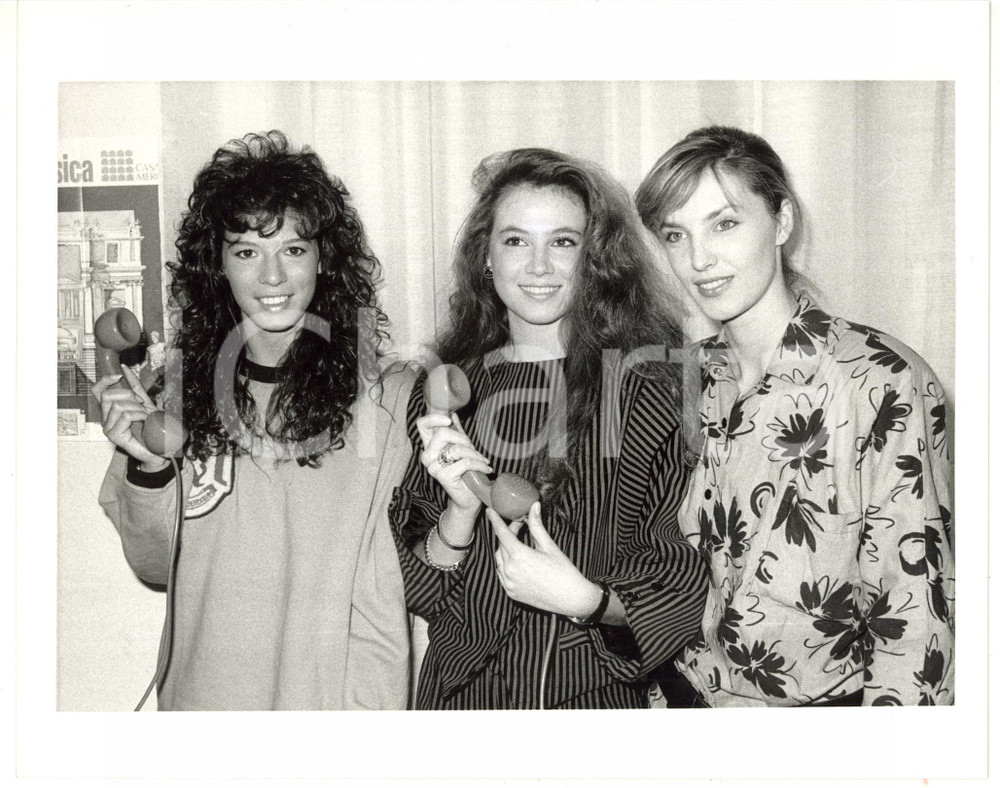 1987 RAI DUE - PORTOBELLO Federica PANICUCCI Franca CIELO Micaela VITALE Fotografia di agenzia. CONDIZIONI: G (ma minimo difetto di stampa)FORMATO: 25x20 cm  originale e autentica 1