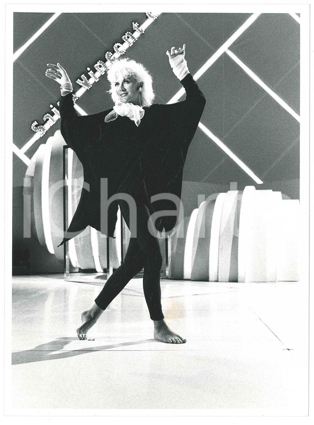 Fotografia d epoca originale 1985 ca MUSICA  SAINT VINCENT ESTATE  Donatella RETTORE 3 Foto 18x24 1