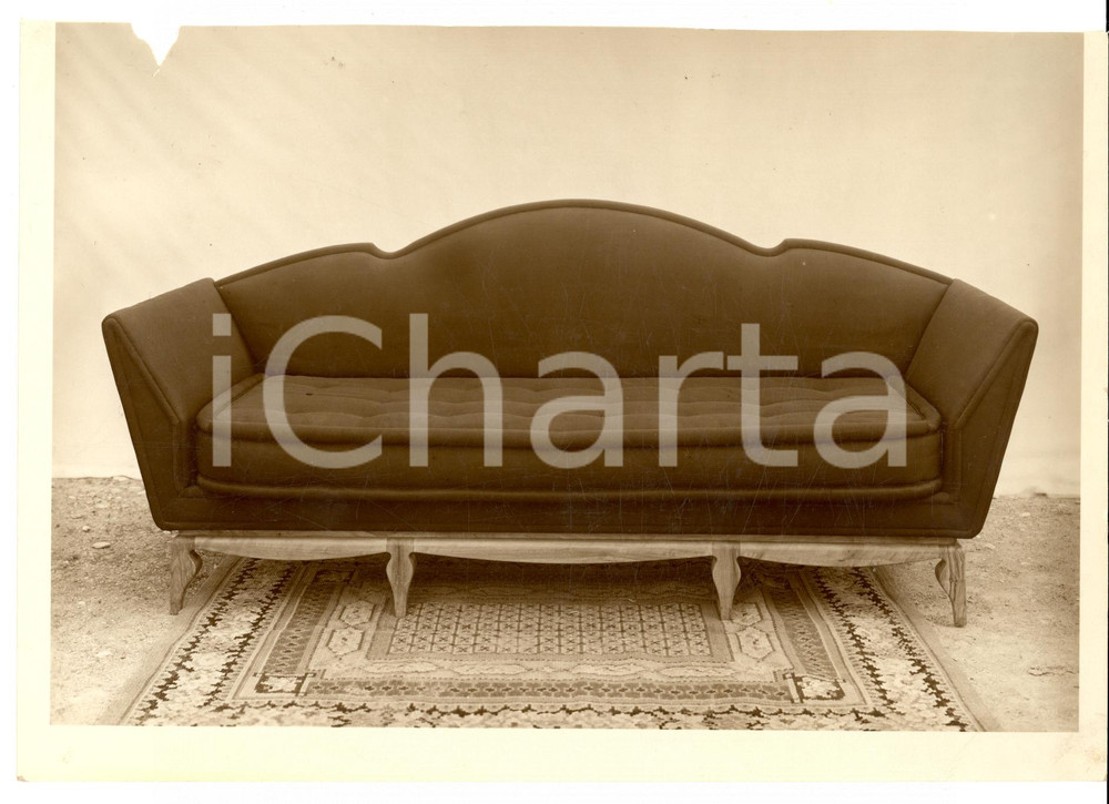 Fotografia d epoca originale 1950 ca SEVESO Mobili Fratelli BARNI Modello di divano Foto MODERNARIATO 1