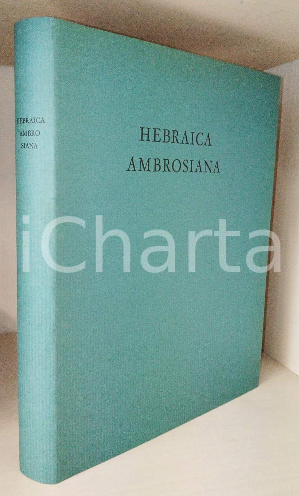 1972 Aldo LUZZATTO Luisa MORTARA OTTOLENGHI Hebraica Ambrosiana POLIFILO Pubblicazione con copertina rigida, sovraccoperta e cofanetto in cartoncino morbido.Edizione limitata a 650 copie.In lingua inglese.A cura di Aldo Luzzatto e Luisa Mortara Ottolenghi.EDITORE: Edizioni Il PolifiloCOLLANA: Fontes Ambrosiani - In lucem editi cura et studio bibliothecae ambrosianae XLV PAGINE: 163CONDIZIONI:FAIR/discreto Lievi segni di usoFORMATO: 26x33 cm originale e autentica 1