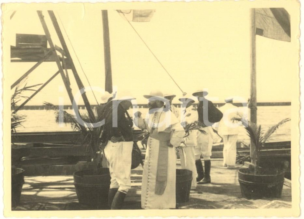 Fotografia d epoca originale 1936 AOI MOGADISCIO Ministro Alessandro LESSONA Mons. FILIPPINI Foto 11x9 cm 1