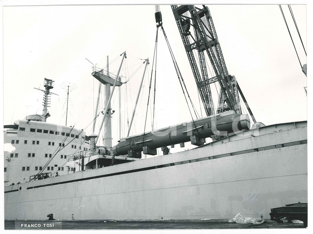 Fotografia d epoca originale 1975 ca Ditta Franco TOSI LEGNANO  ATB Italia  Imbarco reattore raffineria 4 1