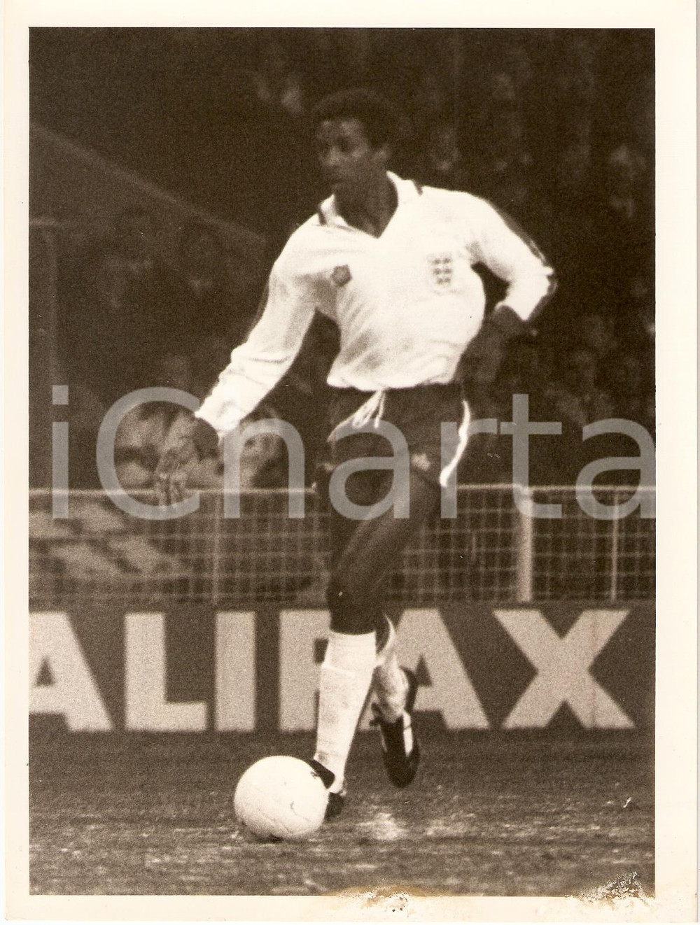 Fotografia d epoca originale 1978 INGHILTERRA vs CECOSLOVACCHIA Viv ANDERSON debutta in nazionale Foto 1