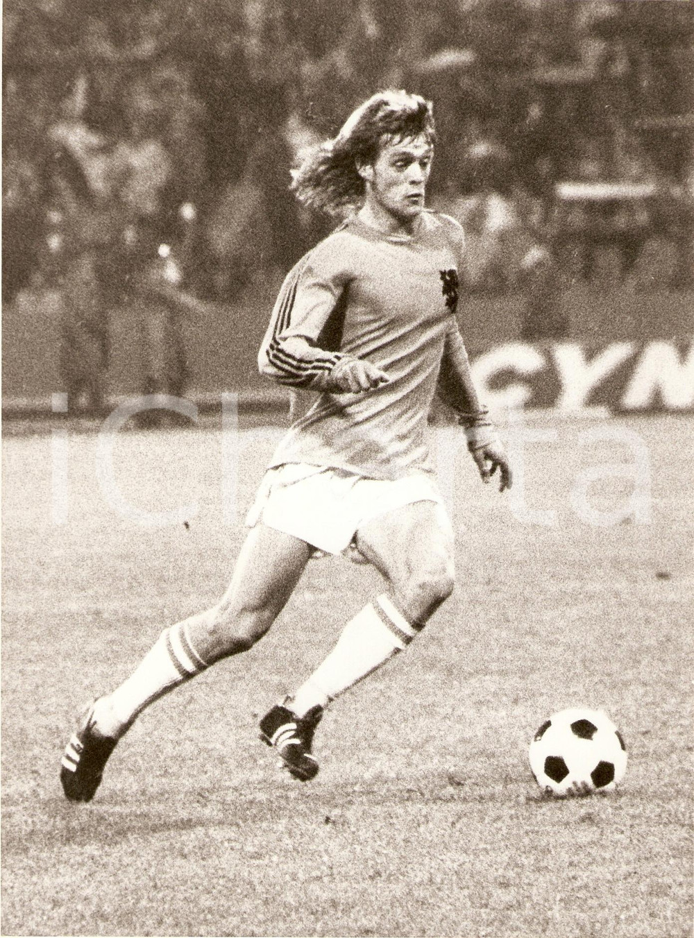 Fotografia d epoca originale 1975 ca OLANDA Calcio MONDIALI John Nicholaas REP in azione Fotografia 1