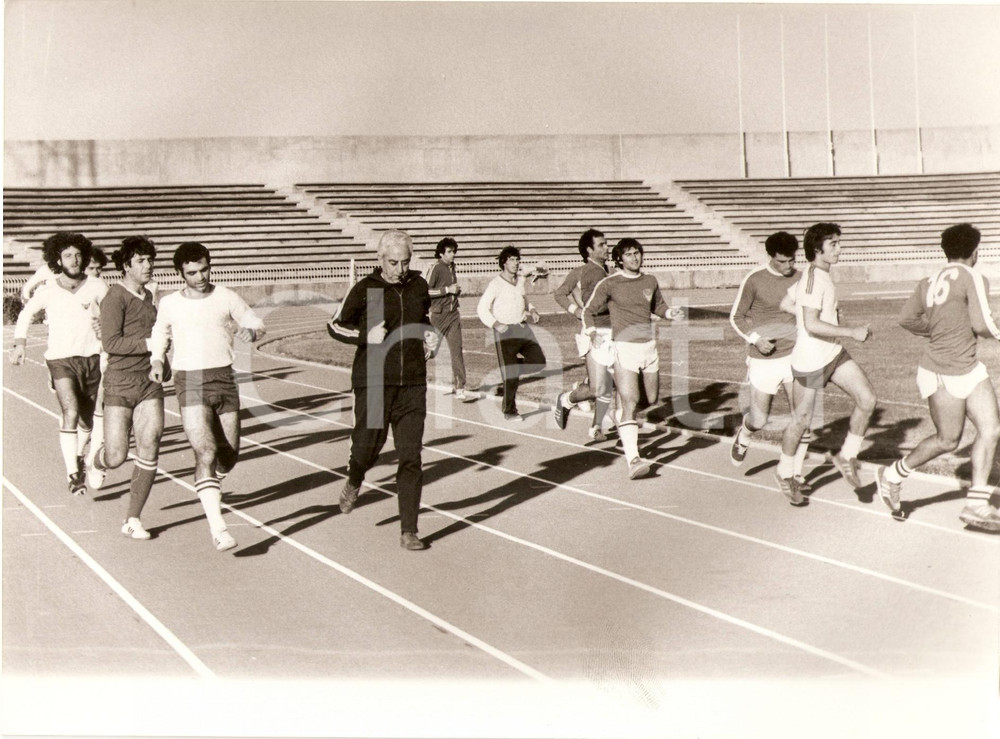 Fotografia d epoca originale 1982 MONDIALI Nazionale CIPRO Allenamento KANARI Costas TALIANOS Foto 4 1