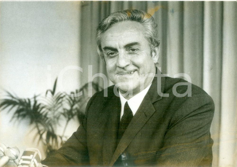 Fotografia d epoca originale 1975 ca PARIS Arthur CONTE politico e storico Fotografia 1
