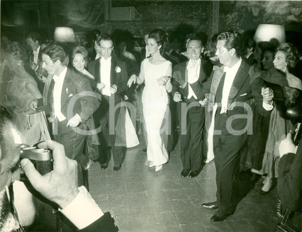 Fotografia d epoca originale 1960 ca ROMA Emilio PUCCI Rudy CRESPI ballano hully gully a una festa FOTO 1