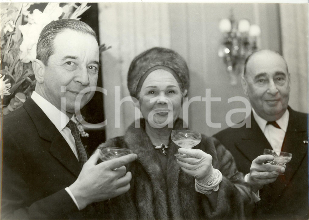 Fotografia d epoca originale 1962 PARIS Elvire POPESCO Maurice DRUON e Alfred PASQUALI LA CONTESSA 3 1